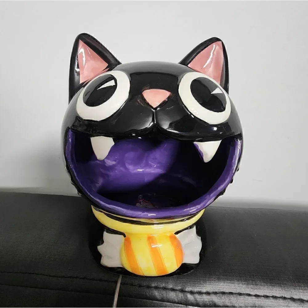 Nwt Tricky Treats Pre-Lit Halloween Cat Candy Holder, 7.1